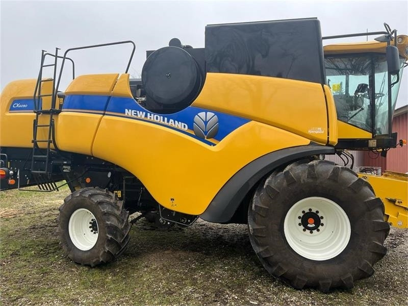 New Holland CX 6090 4wd - Cosechadora de granos: foto 1 New Holland CX 6090 4wd - Cosechadora de granos: foto 1