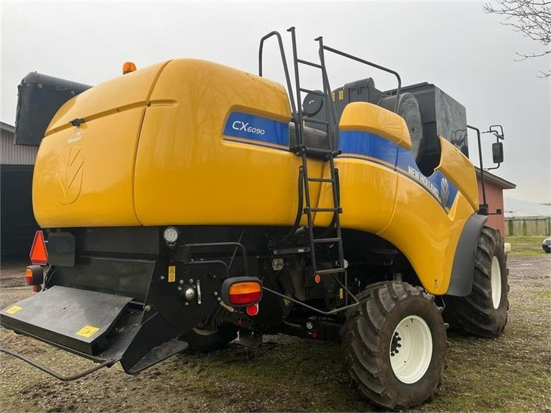 New Holland CX 6090 4wd - Cosechadora de granos: foto 5 New Holland CX 6090 4wd - Cosechadora de granos: foto 5