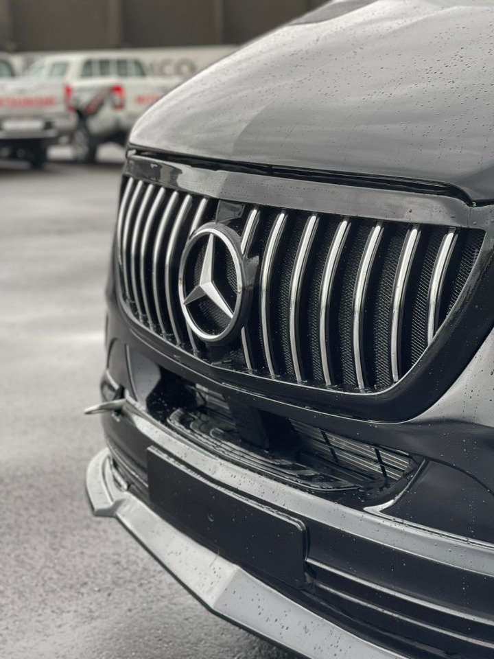 Mercedes Sprinter 519 CDI 2.2L Diesel Automatic VIP - Minibús, Furgoneta de pasajeros: foto 5 Mercedes Sprinter 519 CDI 2.2L Diesel Automatic VIP - Minibús, Furgoneta de pasajeros: foto 5