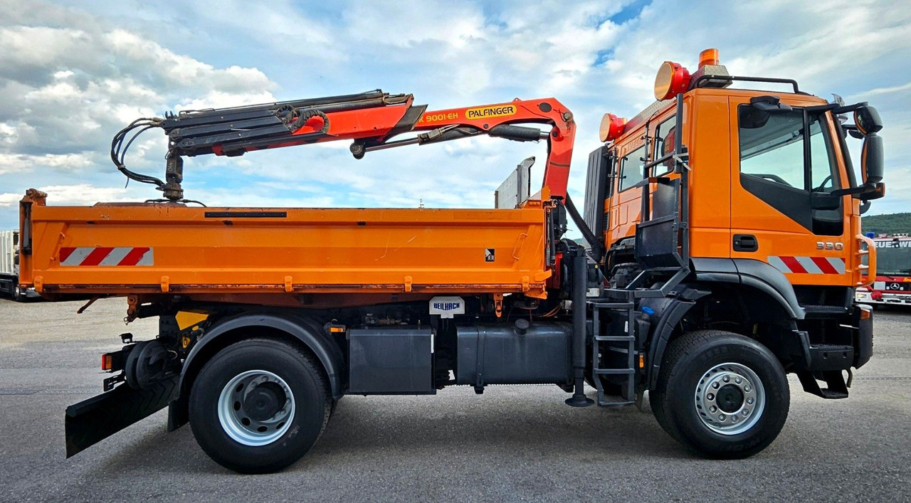 Iveco Trakker 190T33 4x4 Euro5 Kran Palfinger Funk - Camión volquete, Camión grúa: foto 2 Iveco Trakker 190T33 4x4 Euro5 Kran Palfinger Funk - Camión volquete, Camión grúa: foto 2