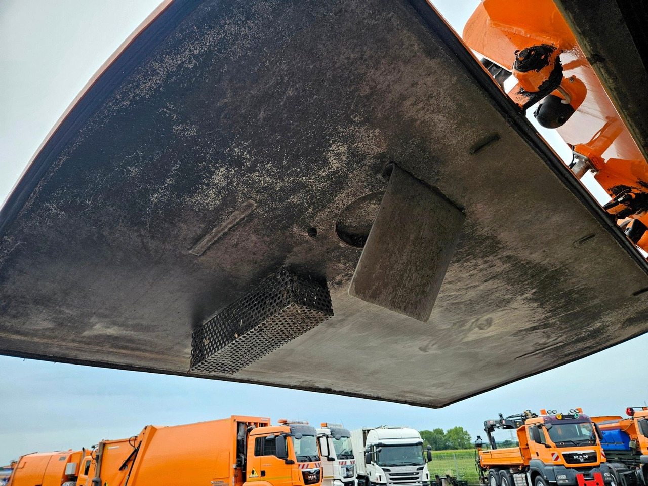 Barredora vial MAN TGM 18.250 Euro6 BROCK SL200 L+R  Aufbaumotor: foto 20