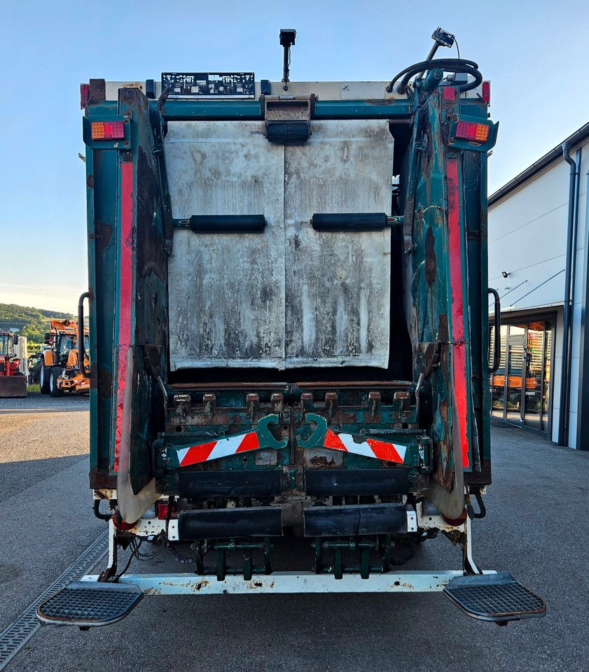 MAN TGS 28.360 MUT FAUN Variopress EEV - Camión de basura: foto 4 MAN TGS 28.360 MUT FAUN Variopress EEV - Camión de basura: foto 4