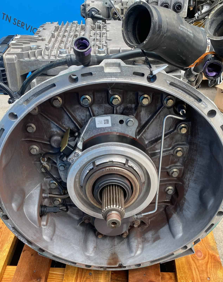 Cambio Volvo 500 D13K-6 - Caja de cambios: foto 3 Cambio Volvo 500 D13K-6 - Caja de cambios: foto 3