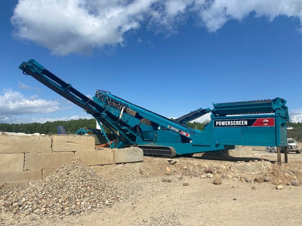 PowerScreen Chieftain 2100 - Cribadora: foto 4 PowerScreen Chieftain 2100 - Cribadora: foto 4