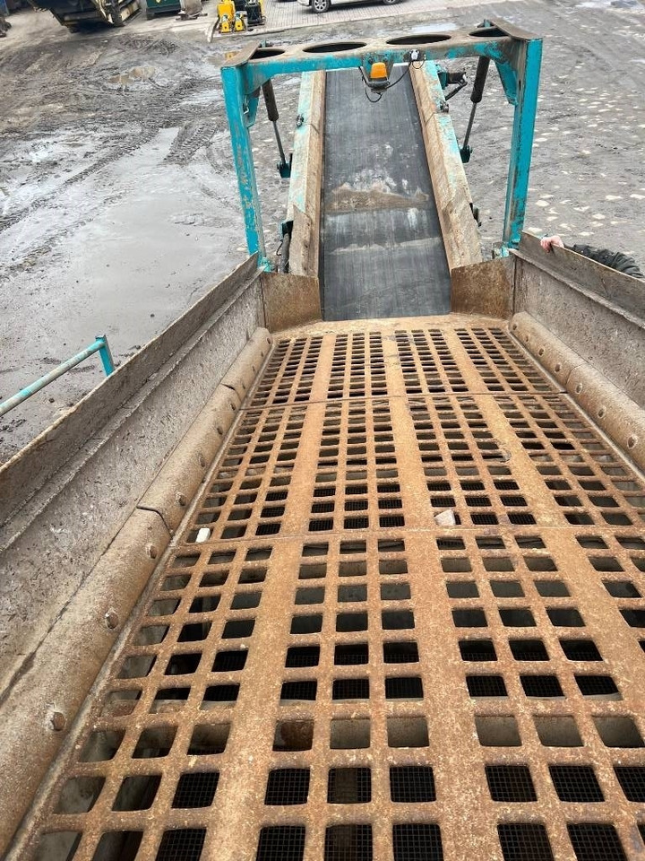 Cribadora PowerScreen Warrior 1800: foto 9 Cribadora PowerScreen Warrior 1800: foto 9