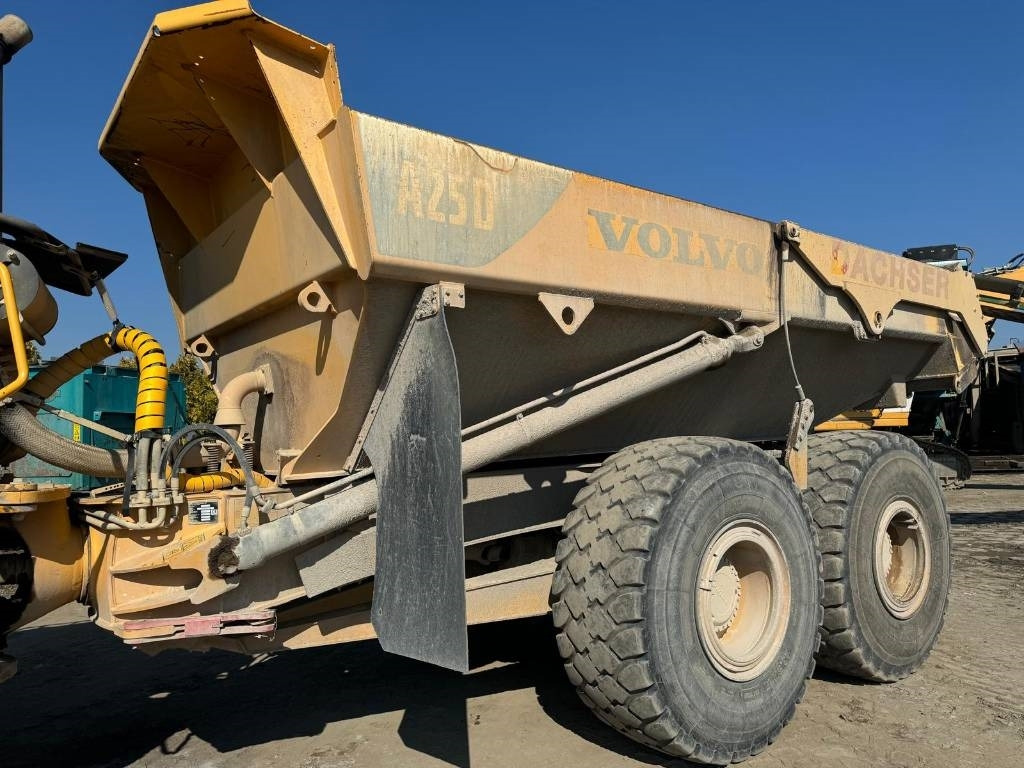 Dúmper articulado Volvo A 25 D: foto 6