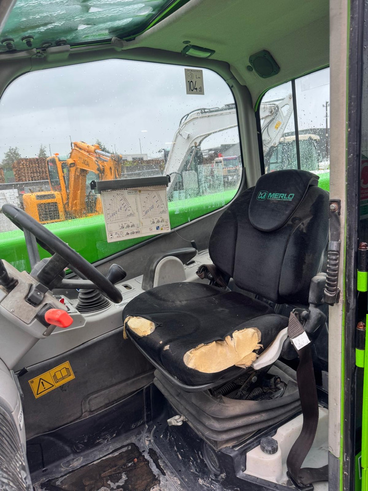 MERLO P40.17 - Manipulador telescópico: foto 2 MERLO P40.17 - Manipulador telescópico: foto 2