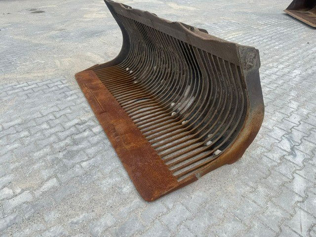 Volvo Puinriek 2700mm Breed L60 L70 L90 L110 - Cuchara para clasificación: foto 1 Volvo Puinriek 2700mm Breed L60 L70 L90 L110 - Cuchara para clasificación: foto 1