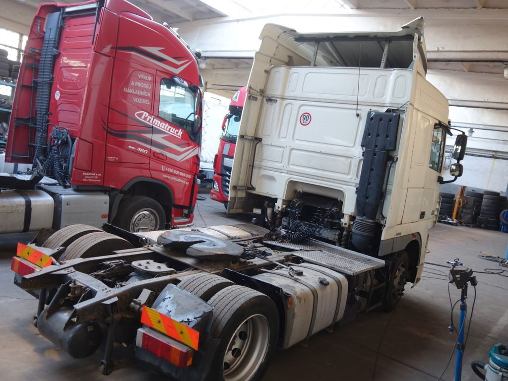 DAF XF 460 SC LD, Motorschaden - Cabeza tractora: foto 4 DAF XF 460 SC LD, Motorschaden - Cabeza tractora: foto 4