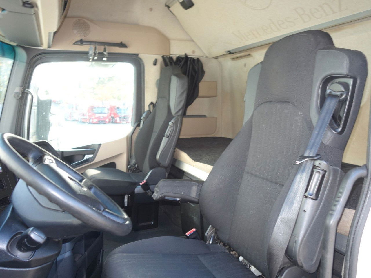 Mercedes-Benz Actros 1845 LS, Standard, Standklimaanlage - Cabeza tractora: foto 5 Mercedes-Benz Actros 1845 LS, Standard, Standklimaanlage - Cabeza tractora: foto 5