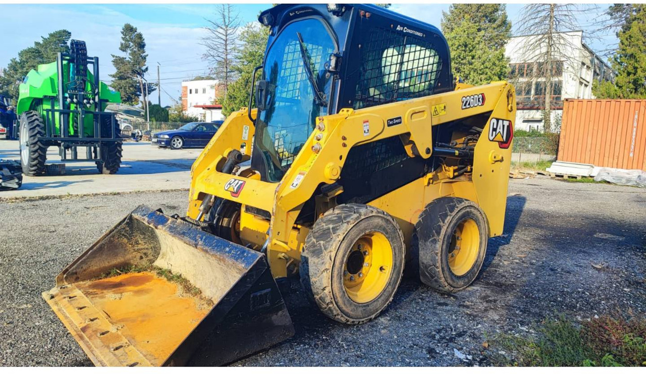 CAT 226D3 - Minicargadora: foto 1 CAT 226D3 - Minicargadora: foto 1