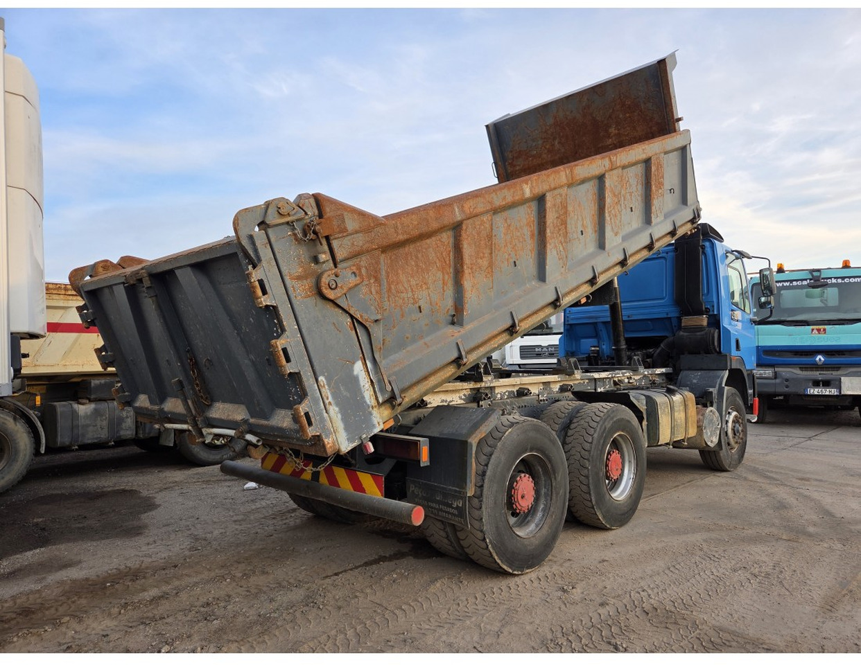 DAF 85 400 ATI 6x4 Tipper - Camión volquete: foto 2 DAF 85 400 ATI 6x4 Tipper - Camión volquete: foto 2