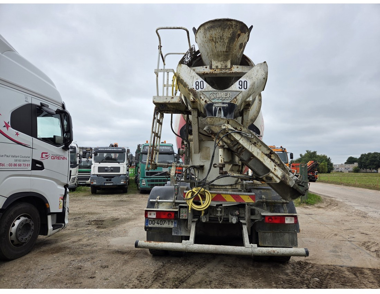 Renault C430 8X4 CONCRETE MIXER MANUAL GEARBOX - Camión hormigonera: foto 3 Renault C430 8X4 CONCRETE MIXER MANUAL GEARBOX - Camión hormigonera: foto 3