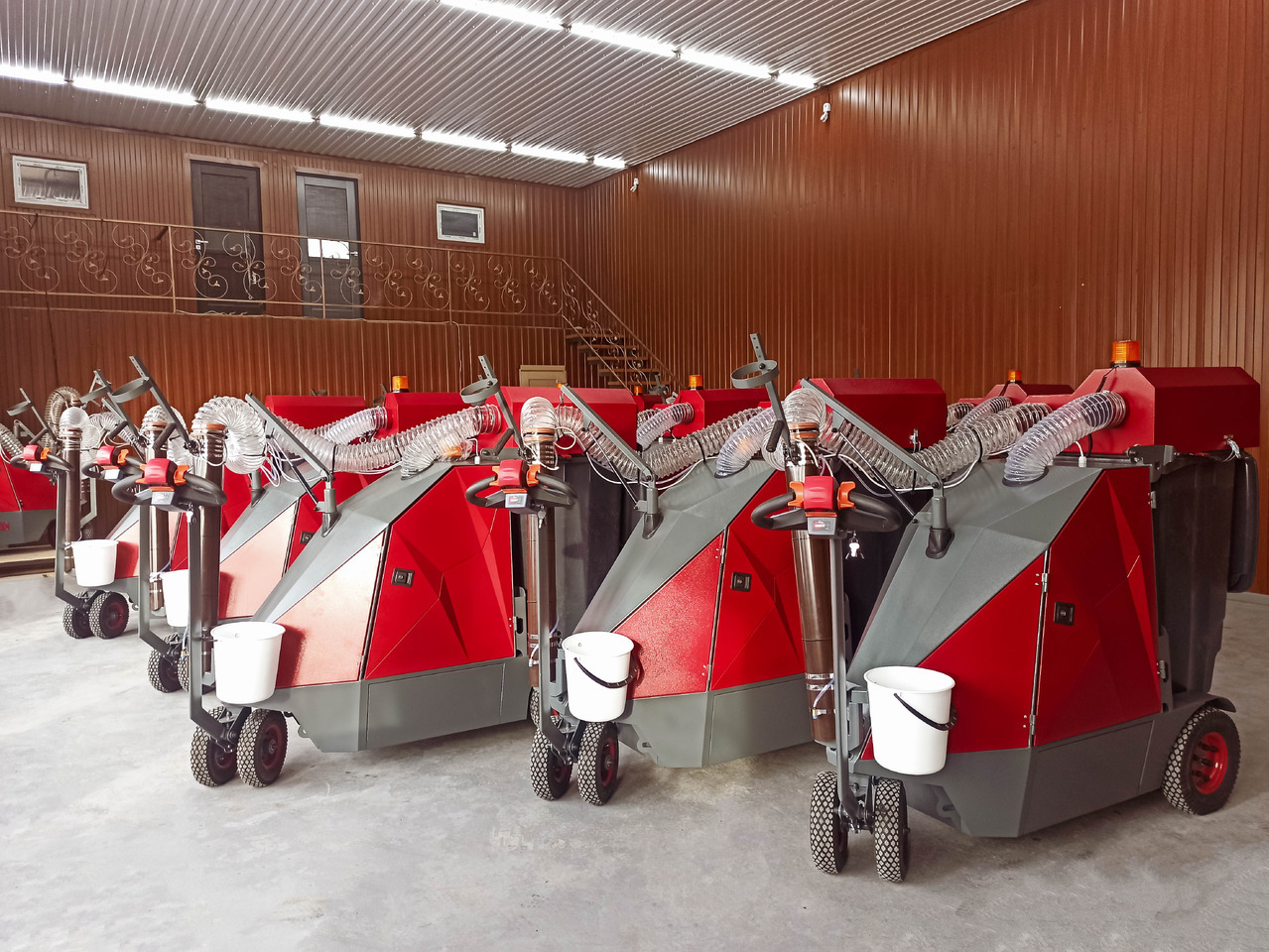 ТІСАВ Street Vacuum Cleaner, Outdoor Vacuum Sweeper, Manufacturer, City Ant - Aspirador industrial: foto 4 ТІСАВ Street Vacuum Cleaner, Outdoor Vacuum Sweeper, Manufacturer, City Ant - Aspirador industrial: foto 4
