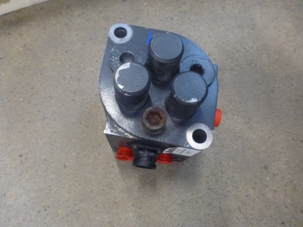 Mercedes-Benz Actros 1860 - Hidráulica para Camión: foto 1 Mercedes-Benz Actros 1860 - Hidráulica para Camión: foto 1