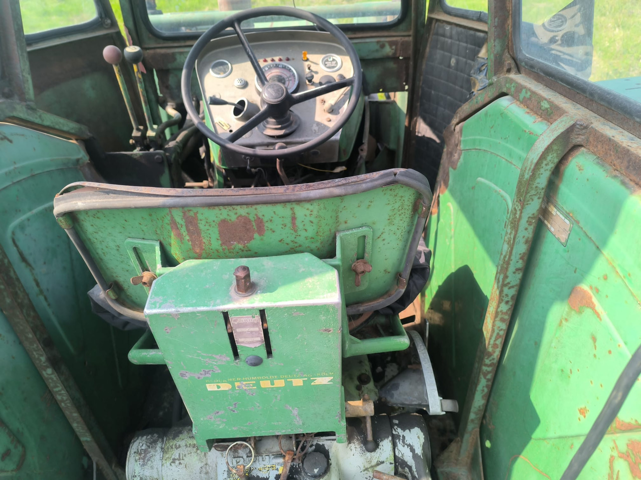 Deutz 6006, year. 1967 - Cargadora articulada: foto 3 Deutz 6006, year. 1967 - Cargadora articulada: foto 3
