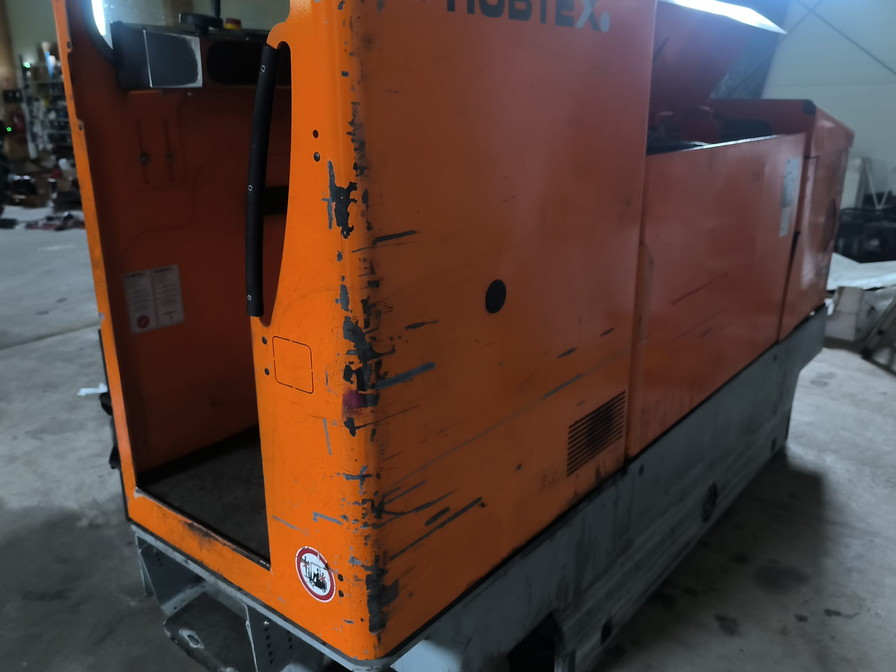 Carretilla de 4 vías HUBTEX MSU 30: foto 8