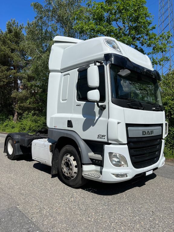 DAF CF440 FT 4x2, E6, PTO, Standklima, 10x DAF CF440 FT 4x2, E6, PTO, Standklima, 10x - Cabeza tractora: foto 1 DAF CF440 FT 4x2, E6, PTO, Standklima, 10x DAF CF440 FT 4x2, E6, PTO, Standklima, 10x - Cabeza tractora: foto 1