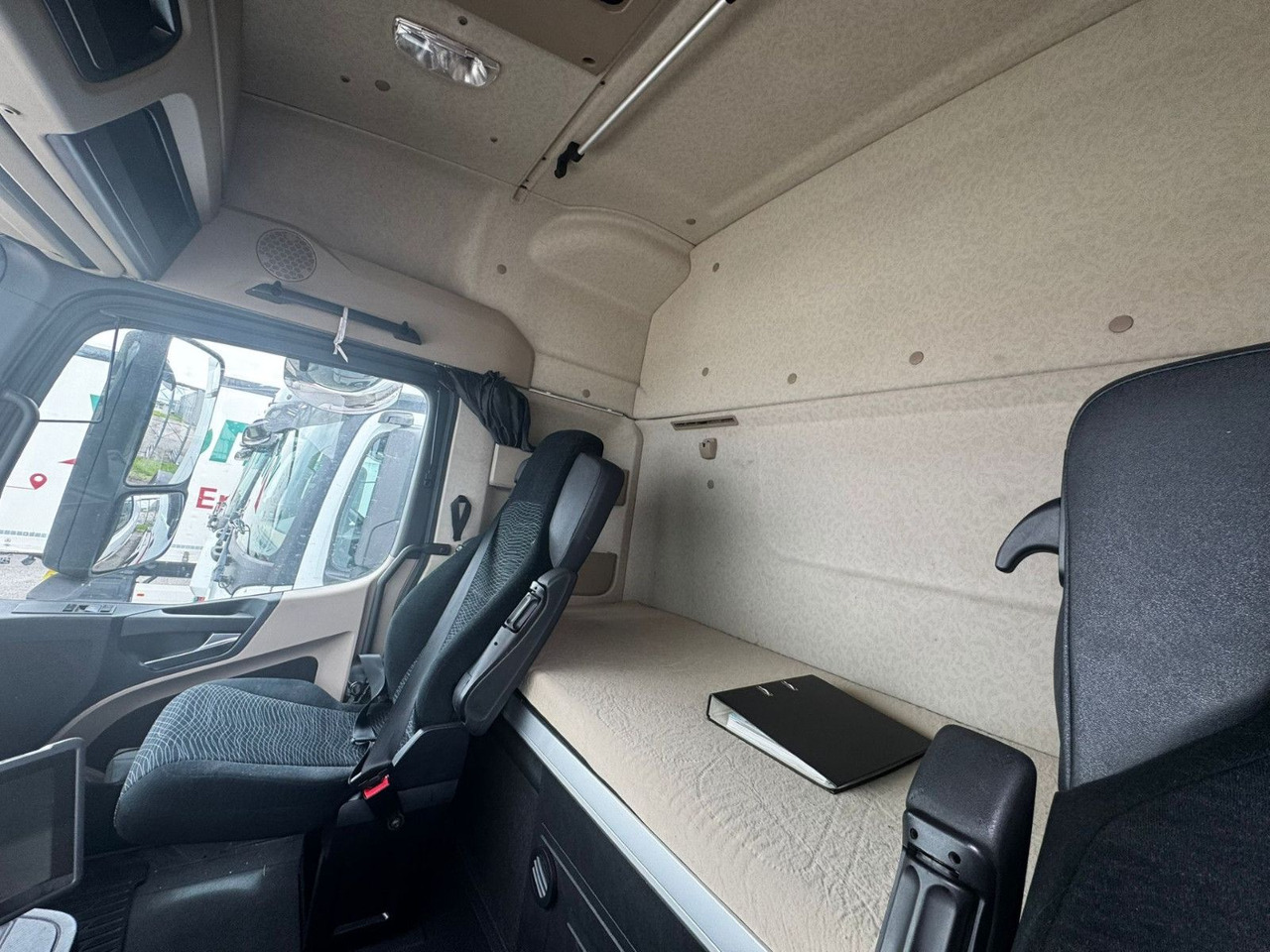 Mercedes-Benz Actros 1846 4x2, E6, Retarder, 2X - Cabeza tractora: foto 3 Mercedes-Benz Actros 1846 4x2, E6, Retarder, 2X - Cabeza tractora: foto 3
