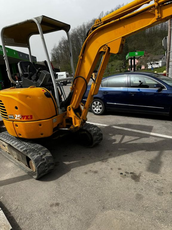 IHI 25VX3, 2.5ton, SWISS Machine - Miniexcavadora: foto 3 IHI 25VX3, 2.5ton, SWISS Machine - Miniexcavadora: foto 3