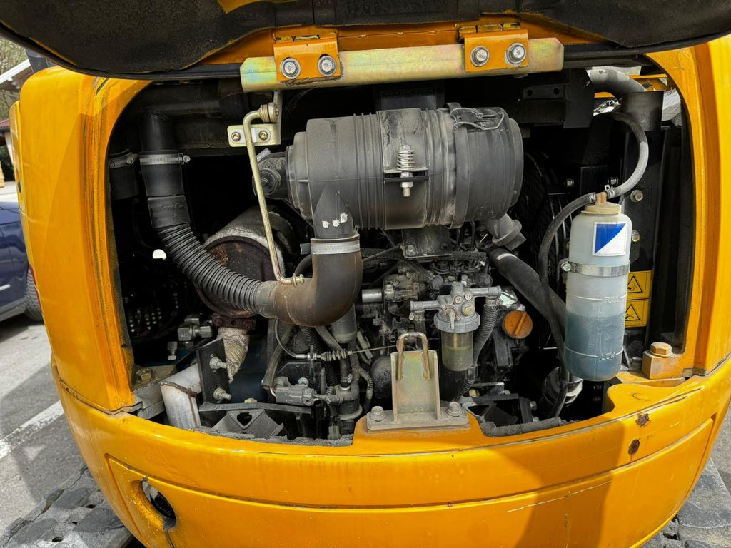 IHI 25VX3, 2.5ton, SWISS Machine - Miniexcavadora: foto 4 IHI 25VX3, 2.5ton, SWISS Machine - Miniexcavadora: foto 4