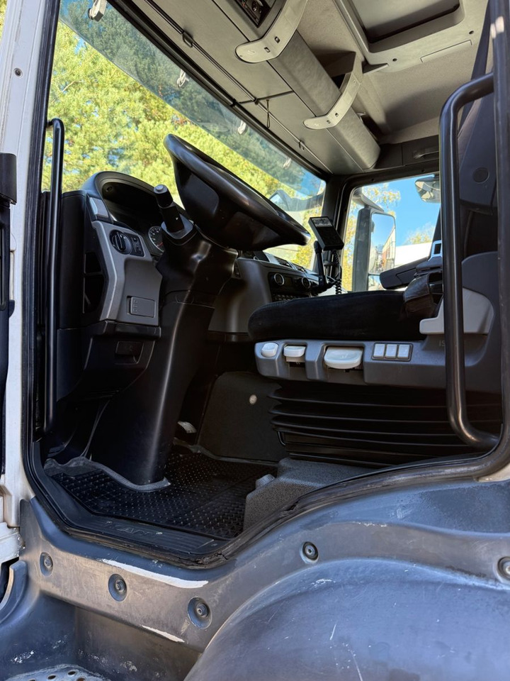 Camión hormigonera MAN TGS 32.440 8x4, Euro 6, Liebherr 9m3: foto 13 Camión hormigonera MAN TGS 32.440 8x4, Euro 6, Liebherr 9m3: foto 13