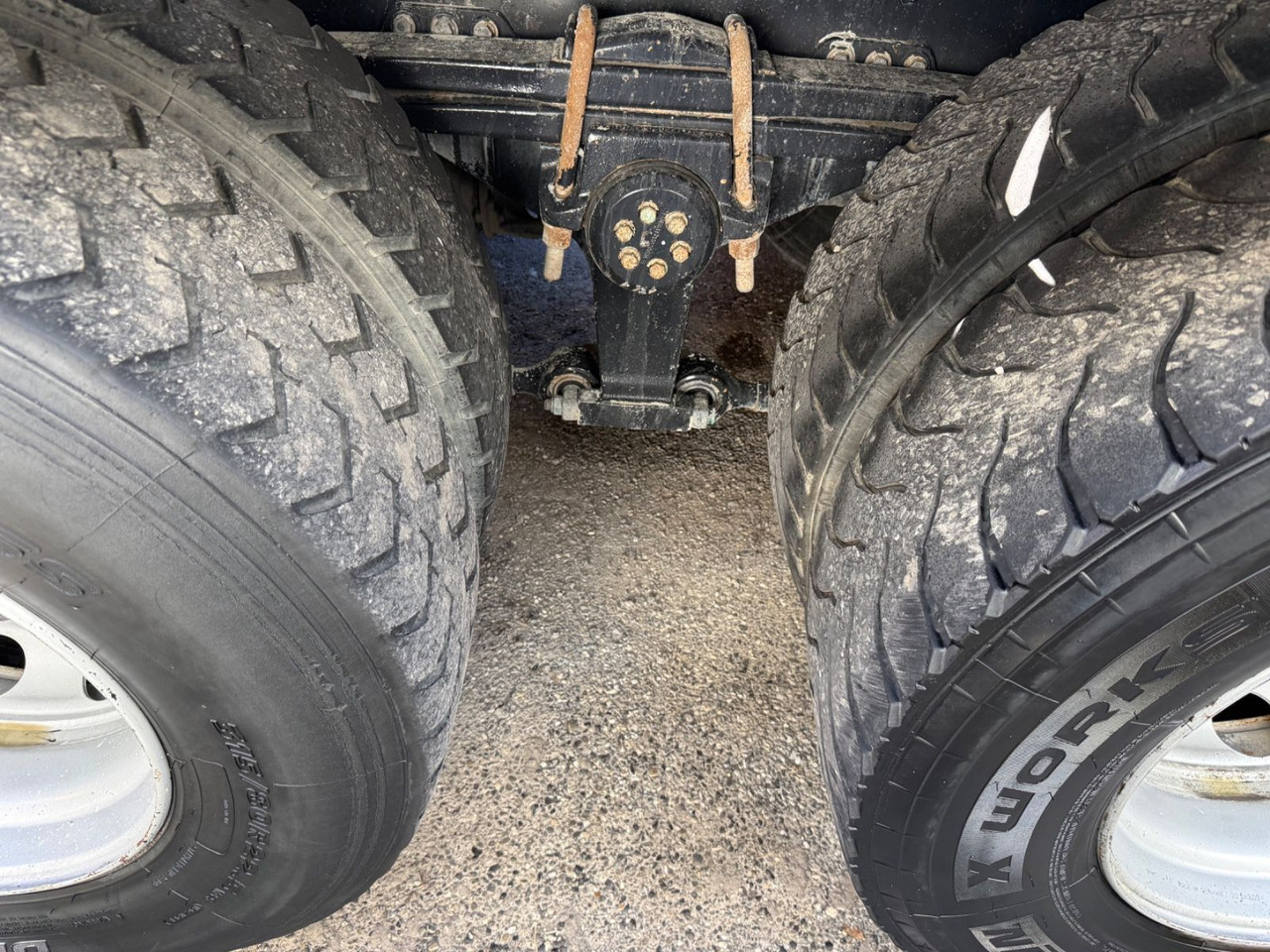 Camión hormigonera MAN TGS 32.440 8x4, Euro 6, Liebherr 9m3: foto 18 Camión hormigonera MAN TGS 32.440 8x4, Euro 6, Liebherr 9m3: foto 18