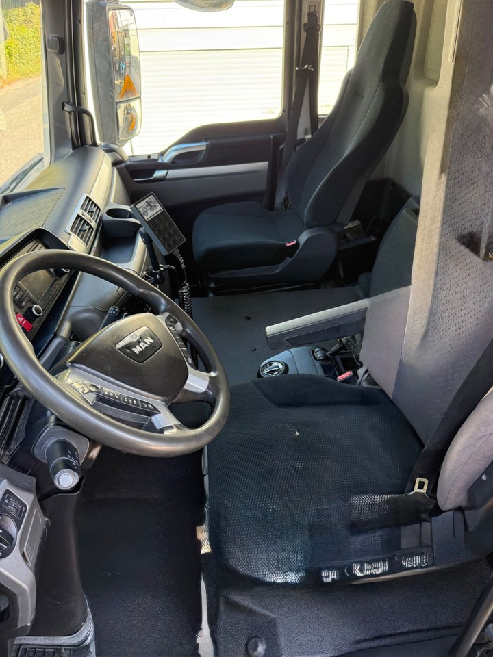 Camión hormigonera MAN TGS 32.440 8x4, Euro 6, Liebherr 9m3: foto 14 Camión hormigonera MAN TGS 32.440 8x4, Euro 6, Liebherr 9m3: foto 14