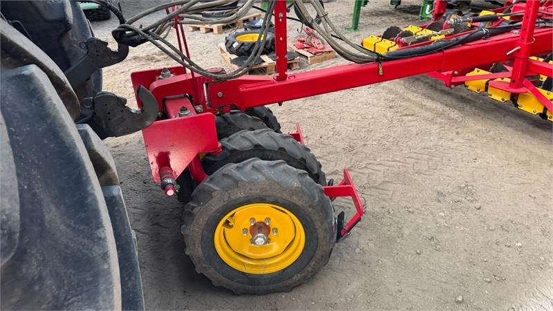 Vaderstad Rapid 400C Rapid 400 C - Combinado de siembra: foto 2 Vaderstad Rapid 400C Rapid 400 C - Combinado de siembra: foto 2