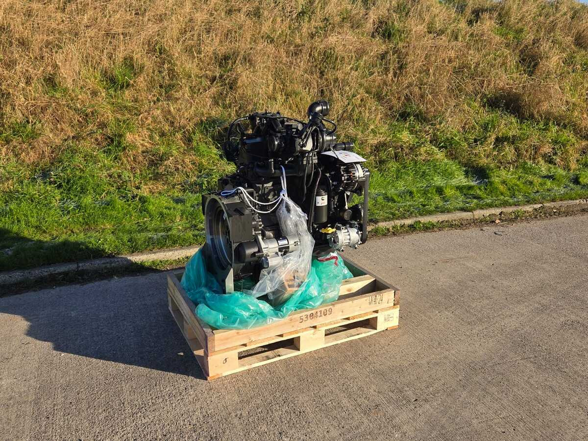 Cummins QSB4.5 engine 126kw EPA Rated - Motor para Maquinaria de construcción: foto 2 Cummins QSB4.5 engine 126kw EPA Rated - Motor para Maquinaria de construcción: foto 2
