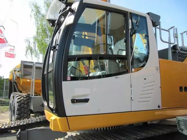 2022 Liebherr R 938 NLC Litronic G8.0-D - Excavadora de cadenas: foto 4 2022 Liebherr R 938 NLC Litronic G8.0-D - Excavadora de cadenas: foto 4