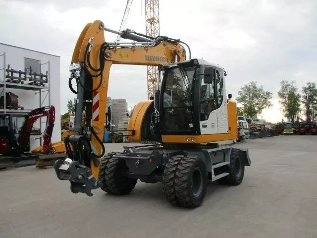 2023 Liebherr A 913 Compact G6.0-D Litronic - Excavadora de ruedas: foto 1 2023 Liebherr A 913 Compact G6.0-D Litronic - Excavadora de ruedas: foto 1