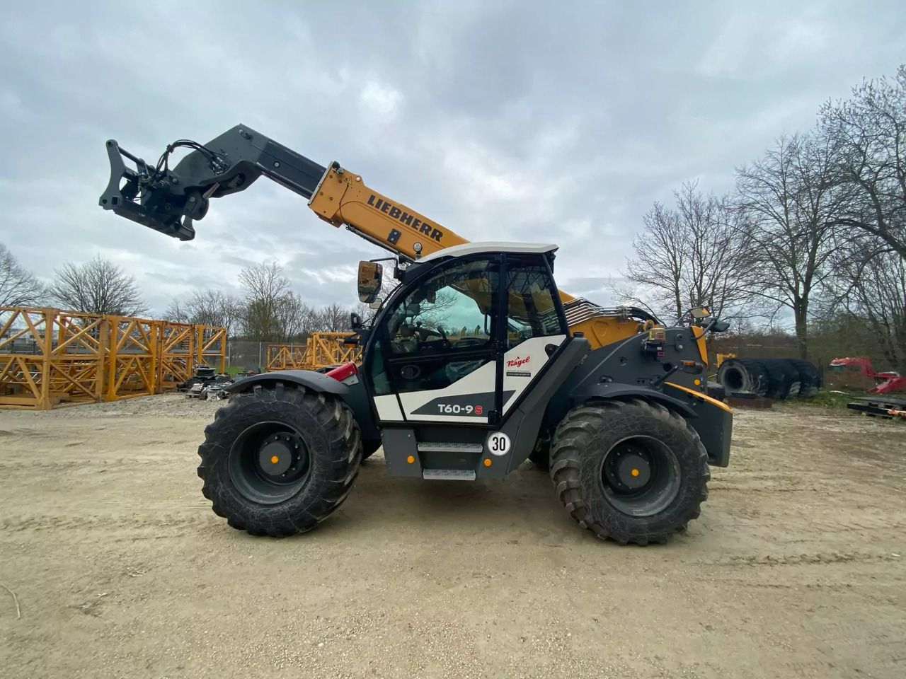 2023 Liebherr T 60-9s - Manipulador telescópico: foto 5 2023 Liebherr T 60-9s - Manipulador telescópico: foto 5