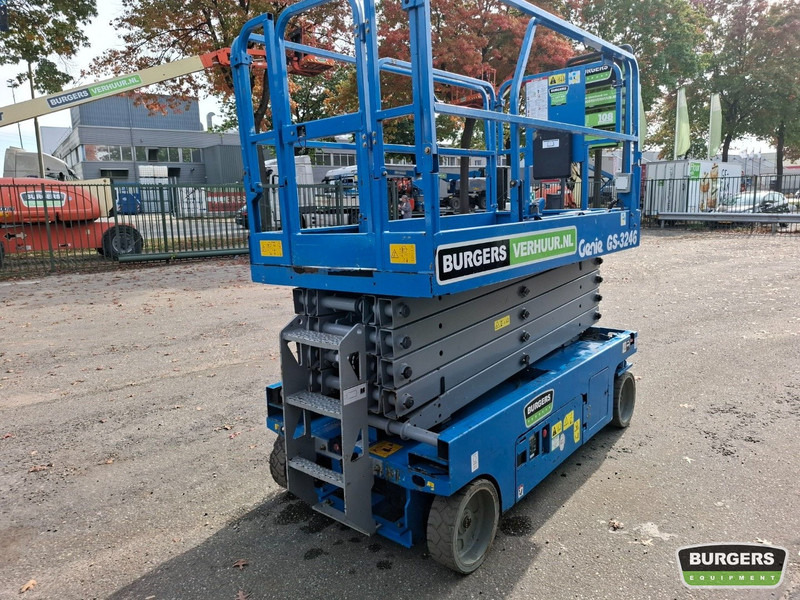 Genie GS3246 Nieuwe accus + lader - Plataforma de tijeras: foto 3 Genie GS3246 Nieuwe accus + lader - Plataforma de tijeras: foto 3