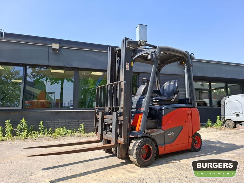 Linde E20PH - Carretilla elevadora eléctrica: foto 1 Linde E20PH - Carretilla elevadora eléctrica: foto 1