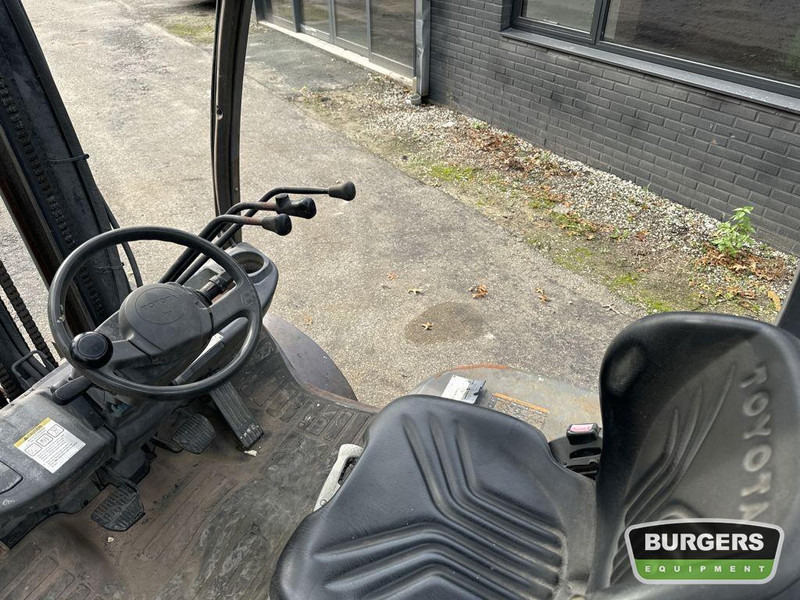 Toyota 8FDF25 - Carretilla elevadora diésel: foto 5 Toyota 8FDF25 - Carretilla elevadora diésel: foto 5