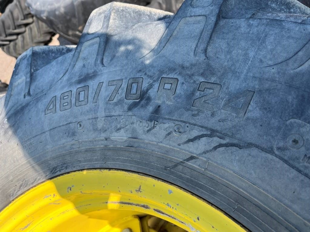 Alliance 480/70R24 till John Deere 6300 - Neumático para Maquinaria agrícola: foto 4 Alliance 480/70R24 till John Deere 6300 - Neumático para Maquinaria agrícola: foto 4