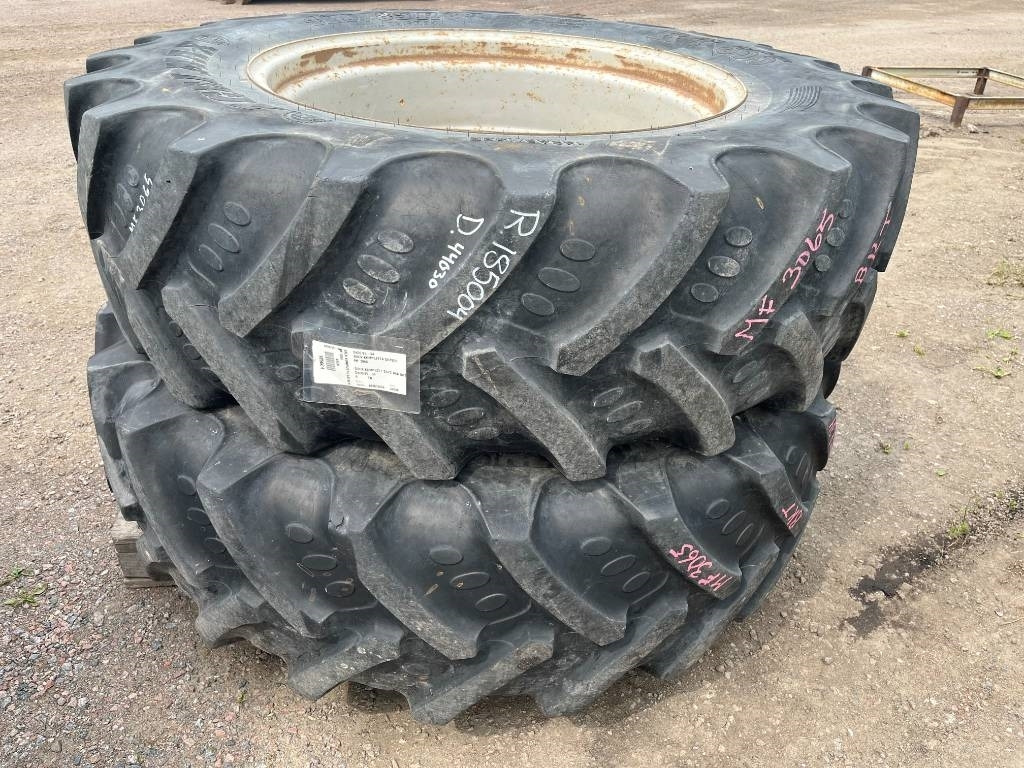 BKT 420/85R34 till MF 3060 3070 3050  - Neumático para Maquinaria agrícola: foto 1 BKT 420/85R34 till MF 3060 3070 3050  - Neumático para Maquinaria agrícola: foto 1