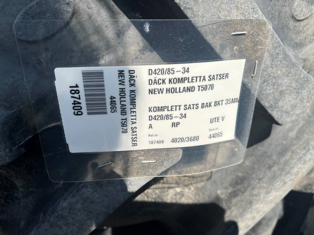 BKT 420/85R34 till New Holland T5070 - Neumático para Maquinaria agrícola: foto 2 BKT 420/85R34 till New Holland T5070 - Neumático para Maquinaria agrícola: foto 2