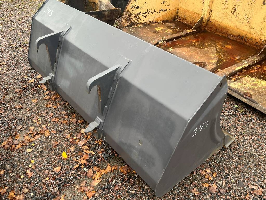 Grusskopa Jordskopa Trima SMS fäste - Cazo cargador: foto 1 Grusskopa Jordskopa Trima SMS fäste - Cazo cargador: foto 1