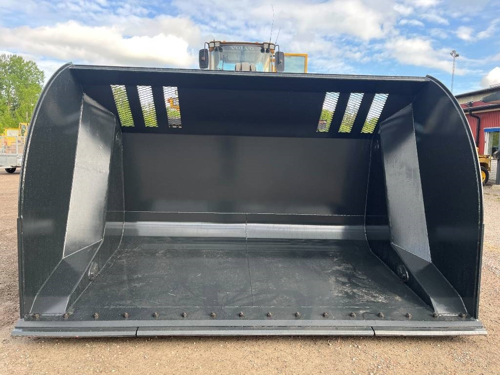 Högtippskopa / Hightip bucket 10 m3 Volvo L150 L18 - Cazo para Maquinaria de construcción: foto 3 Högtippskopa / Hightip bucket 10 m3 Volvo L150 L18 - Cazo para Maquinaria de construcción: foto 3