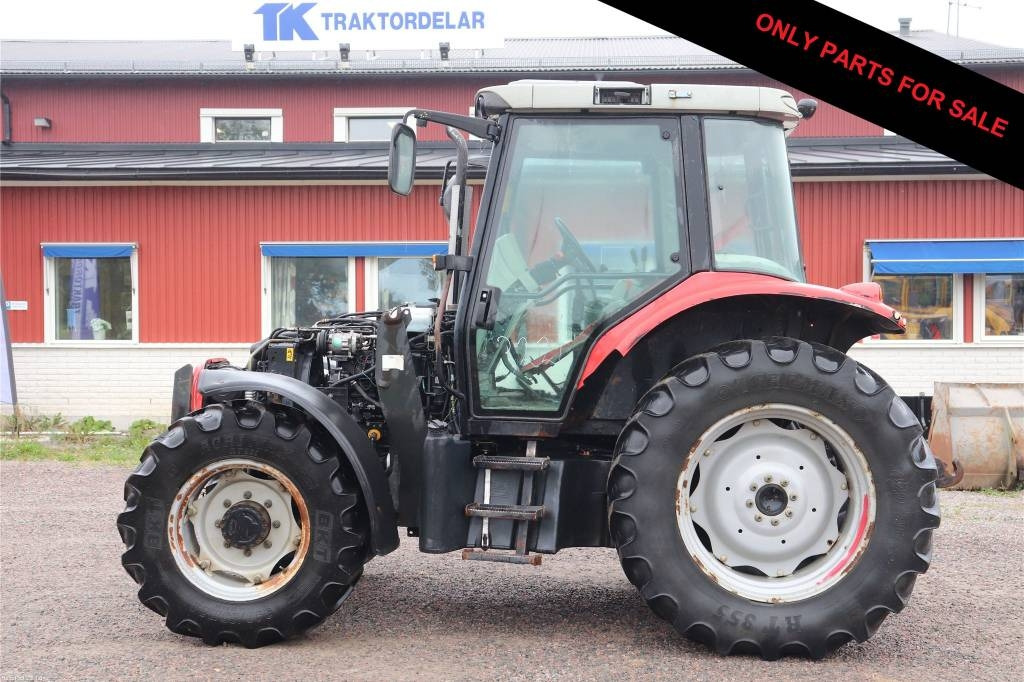 Massey Ferguson 5445 Dismantled. Only spare parts - Tractor: foto 1 Massey Ferguson 5445 Dismantled. Only spare parts - Tractor: foto 1