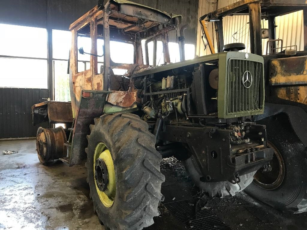 Mercedes-Benz MB Trac 1000 Dismantled for spare parts - Tractor: foto 1 Mercedes-Benz MB Trac 1000 Dismantled for spare parts - Tractor: foto 1