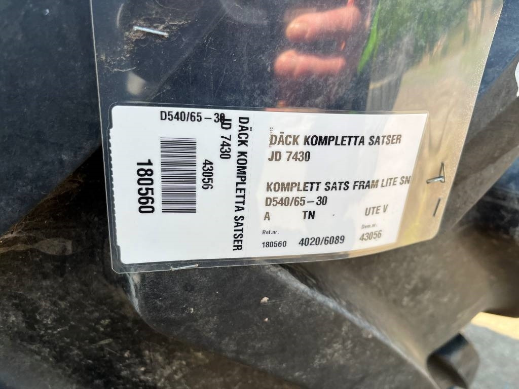 Michelin 540/65R30 till John Deere 7430 - Neumático para Maquinaria agrícola: foto 2 Michelin 540/65R30 till John Deere 7430 - Neumático para Maquinaria agrícola: foto 2