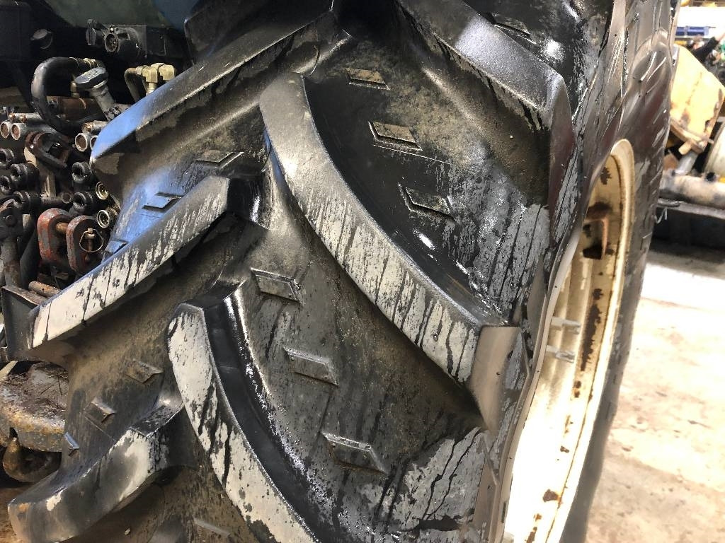 New Holland TS 110 Dismantled: only spare parts  - Tractor: foto 2 New Holland TS 110 Dismantled: only spare parts  - Tractor: foto 2