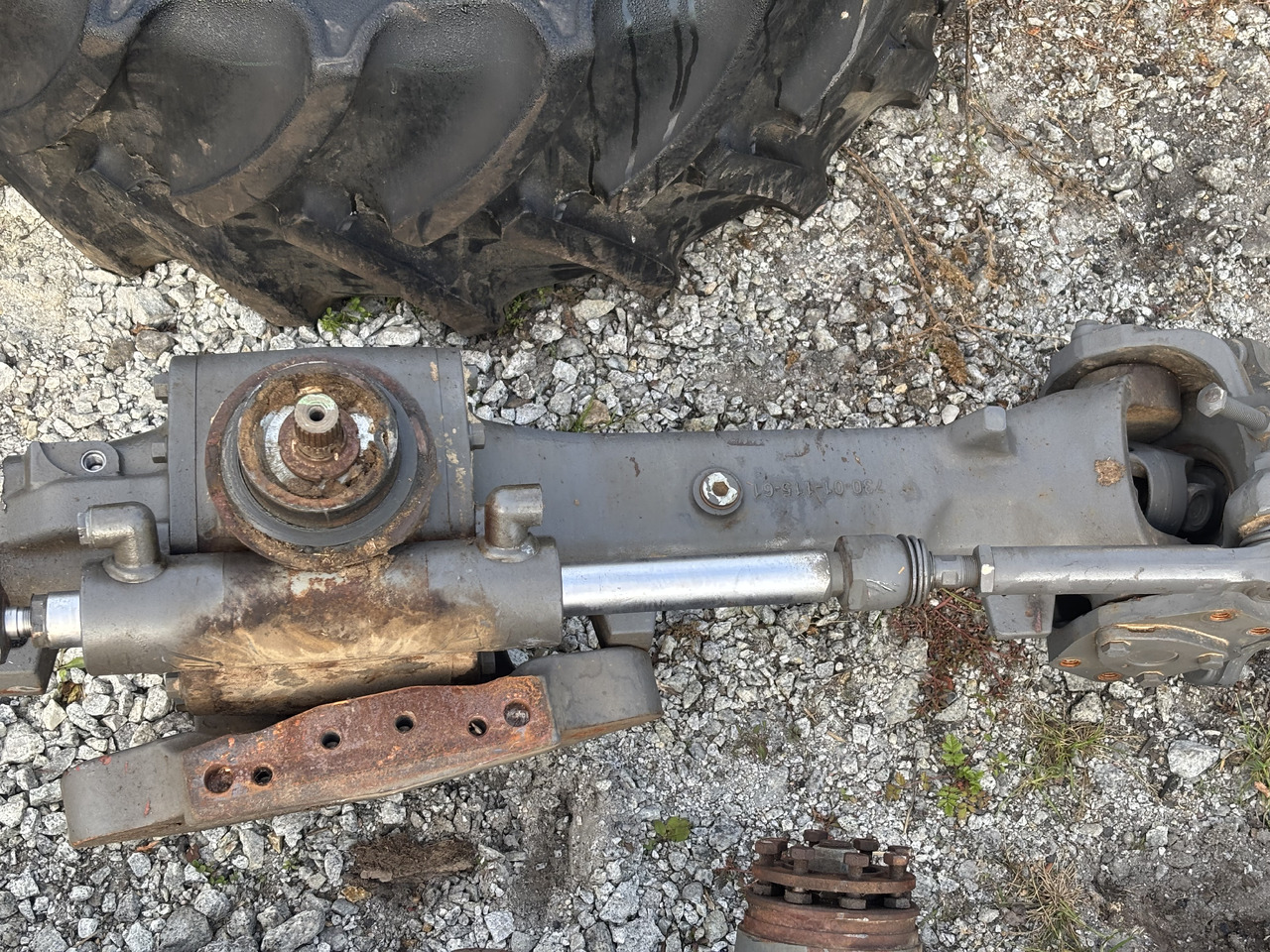 AGCO Massey Ferguson 5710 5711 5712 5713 Obudowa Mostu 7300111561 - Eje y piezas para Maquinaria agrícola: foto 1 AGCO Massey Ferguson 5710 5711 5712 5713 Obudowa Mostu 7300111561 - Eje y piezas para Maquinaria agrícola: foto 1