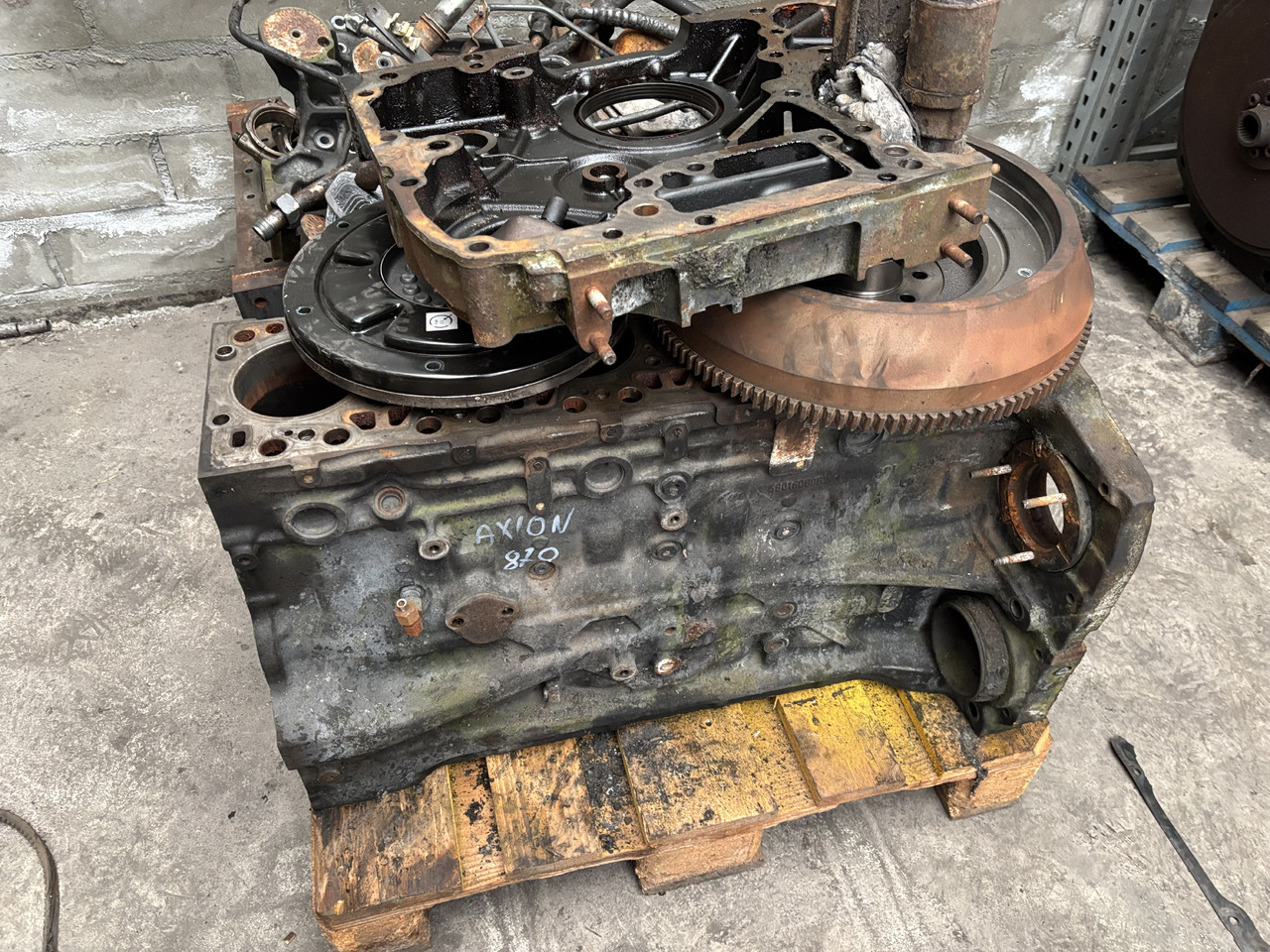 Axion 870 New Holland T7.270 T7 270 Silnik FPT 6.7 L Tłumik Drgań Koło Zamachowe Blok Pokrywa CZĘŚCI - Volante de inercia para Maquinaria agrícola: foto 1 Axion 870 New Holland T7.270 T7 270 Silnik FPT 6.7 L Tłumik Drgań Koło Zamachowe Blok Pokrywa CZĘŚCI - Volante de inercia para Maquinaria agrícola: foto 1