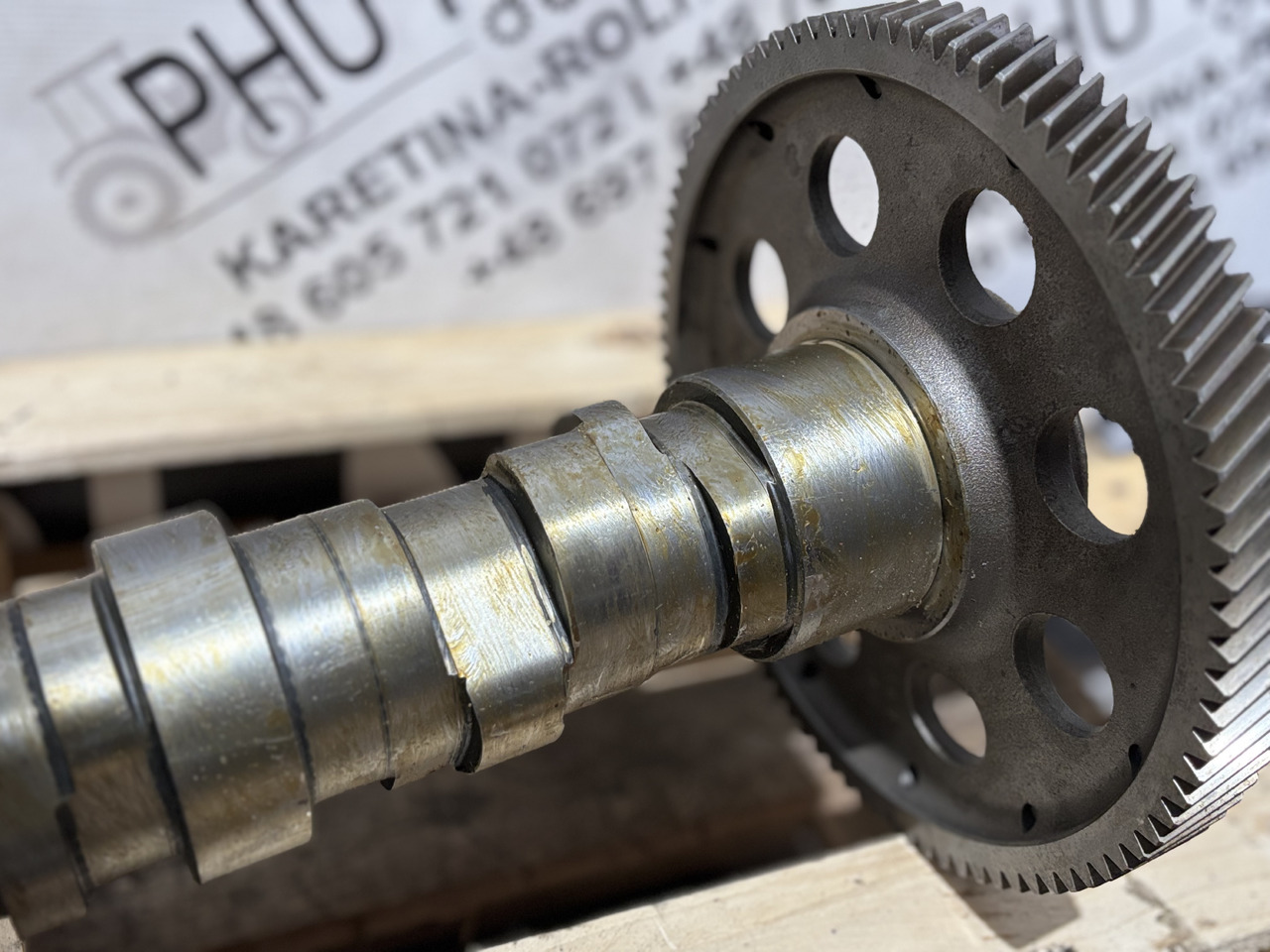 CLAAS Mercedes OM 502 LA V8 OM502LA Wałek Rozrządu 5420511201 - Árbol de levas para Maquinaria agrícola: foto 1 CLAAS Mercedes OM 502 LA V8 OM502LA Wałek Rozrządu 5420511201 - Árbol de levas para Maquinaria agrícola: foto 1