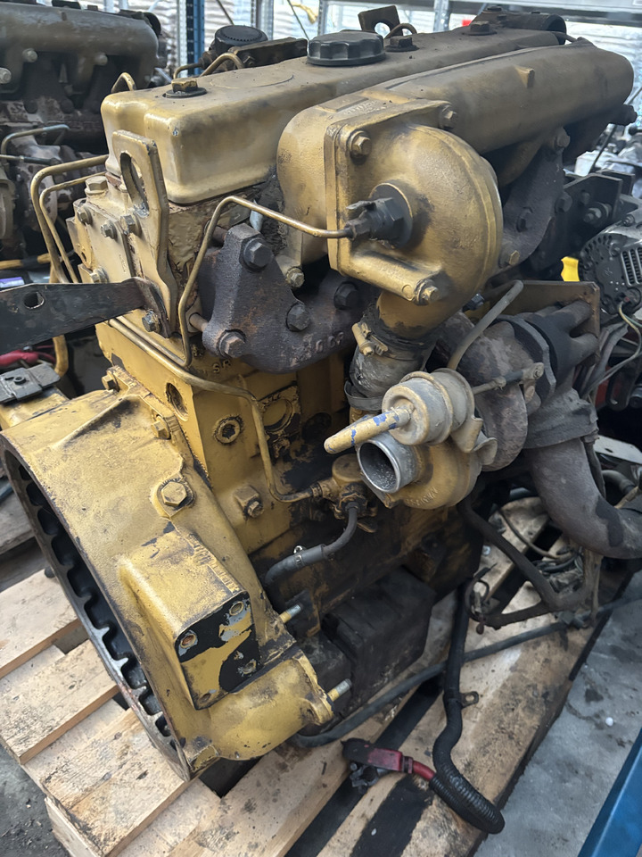 Cat Perkins 130-6342 1935/2200 Silnik CZĘŚCI - Motor para Maquinaria agrícola: foto 3 Cat Perkins 130-6342 1935/2200 Silnik CZĘŚCI - Motor para Maquinaria agrícola: foto 3