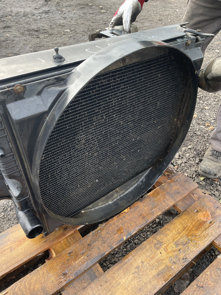 Claas Ares - chłodnica wody - Enfriador de aceite para Maquinaria de construcción: foto 4 Claas Ares - chłodnica wody - Enfriador de aceite para Maquinaria de construcción: foto 4